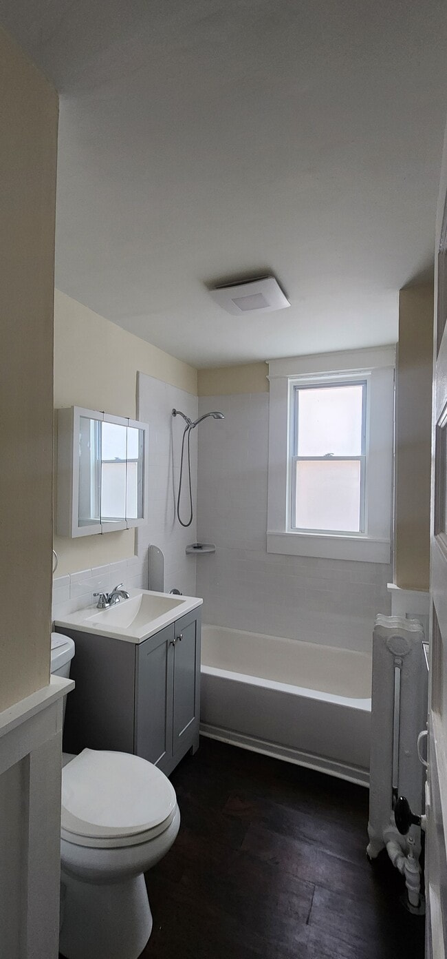 Photo - 2583 Main St Unidad First floor