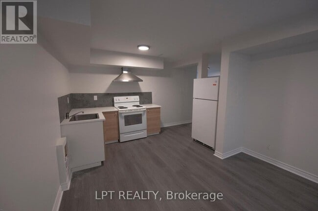 Photo - 27 Rockcress Gardens