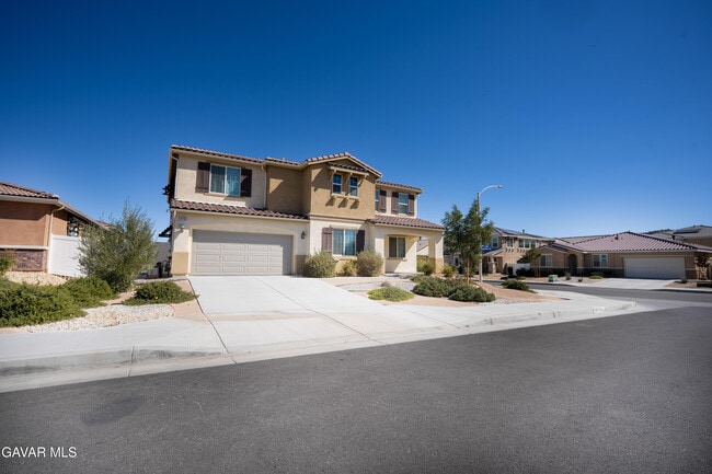 Photo - 39118 Forsythia Ln