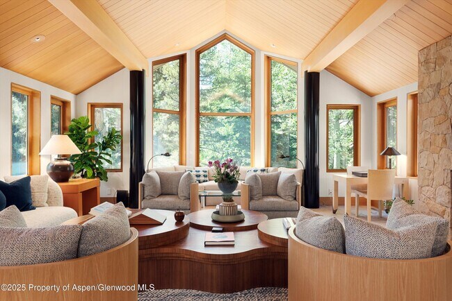 Photo - 800 Roaring Fork Rd
