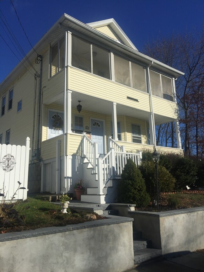 Building Photo - 18 Cypress Rd Rental