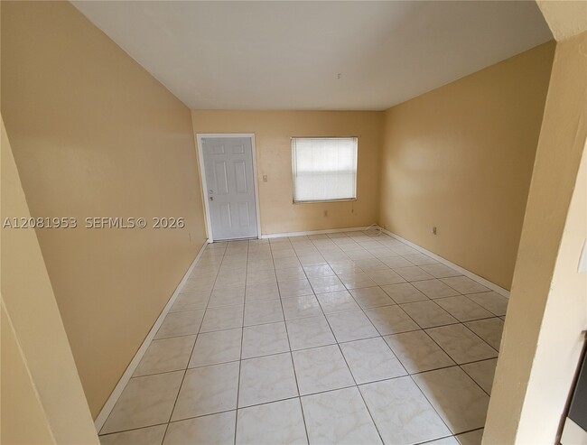 Photo - 7015 NW 4th Ct Unit 7017