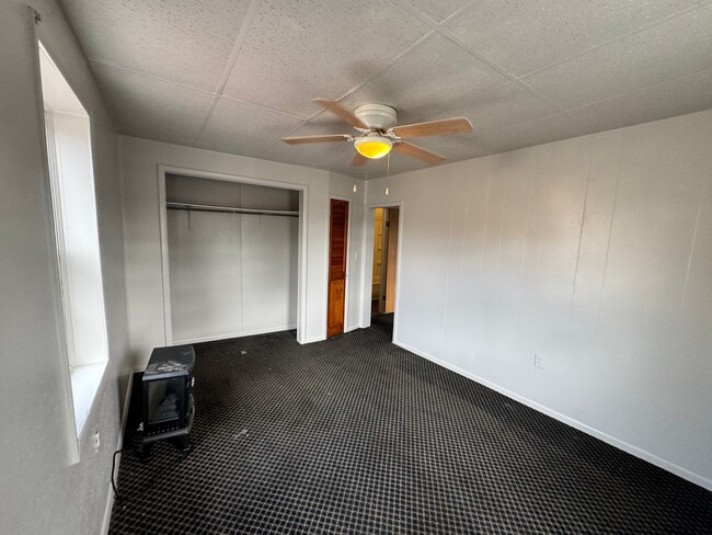 Photo - 202 S Detroit St Unidad 103 W Lafayette St. Apt 4