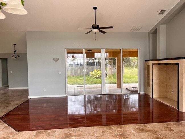 Photo - 1301 SW Gahaf Ave