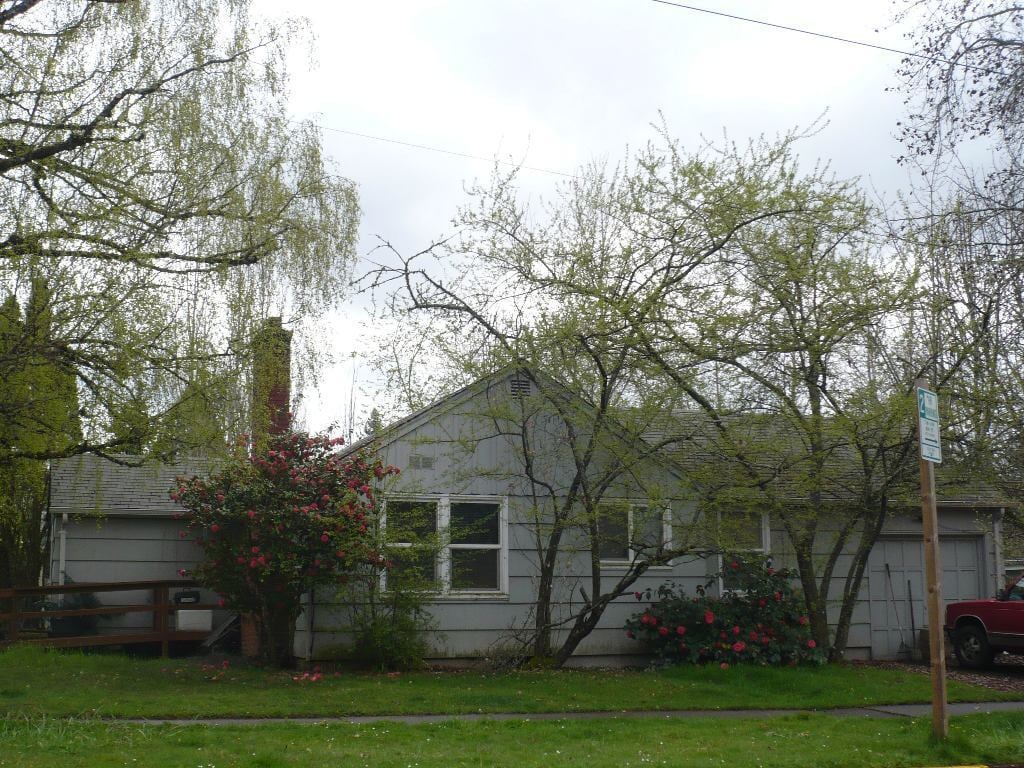 Charming Home Close to Campus - Charming Home Close to Campus