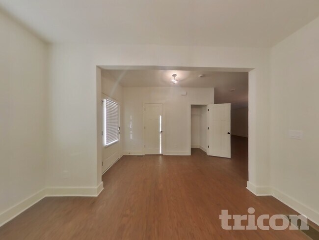 Photo - 506 Oscar Way