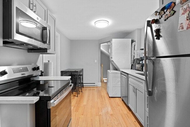 Building Photo - 7 Vining Ct Unit 2