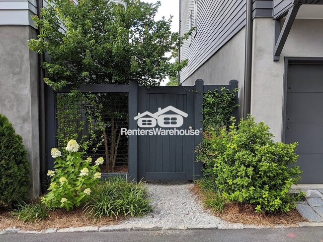 Photo - 2159 Niles Pl NE