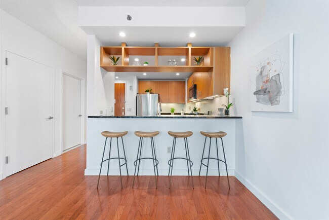 Photo - 1 Shore Ln Unit 1002