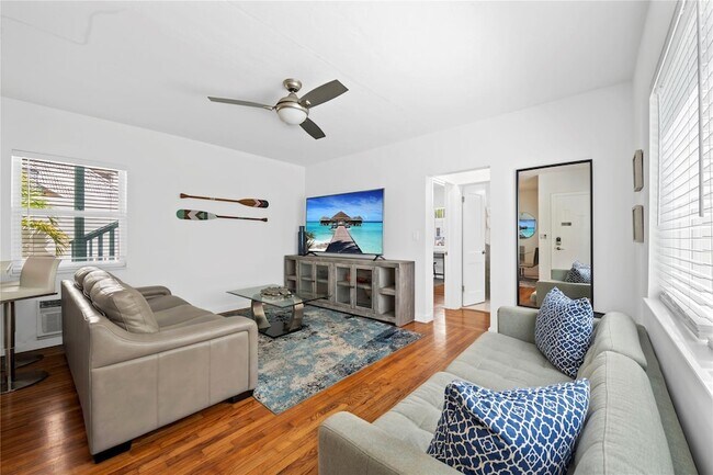 Photo - 3015 Seville St Unit 1