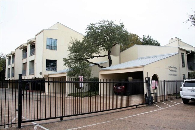 Photo - 3840 Far W Blvd