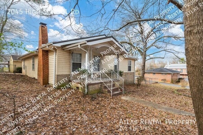 Photo - 2045 High School Rd