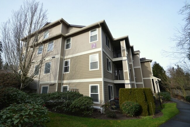 Building Photo - 3bd/2ba Bothell Condo Unit 2204