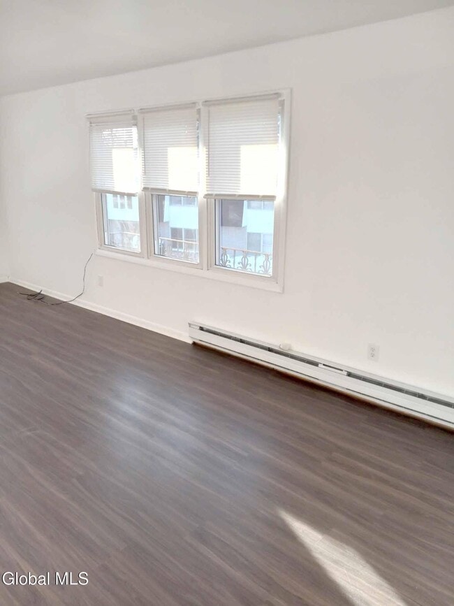 Photo - 470 Summer St Unit 6