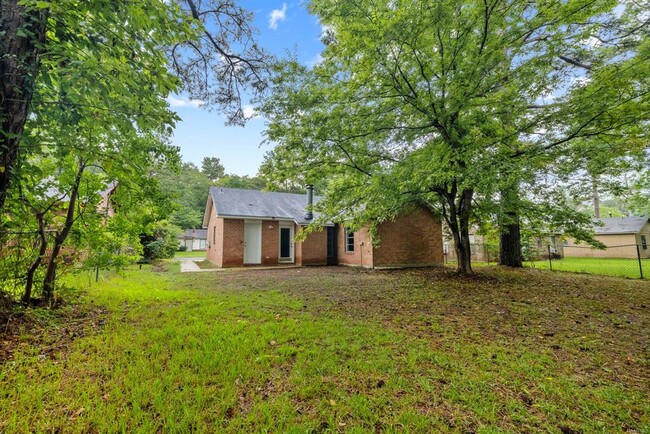 Photo - 426 Brookview Dr House