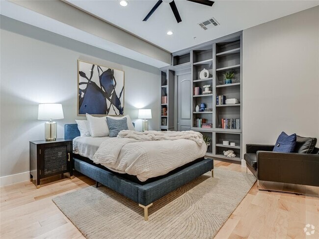 Building Photo - 1529 Barton Springs Rd Unit 13 Rental