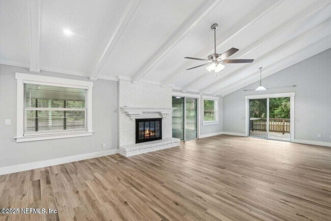 Photo - 5609 Hyde Park Cir