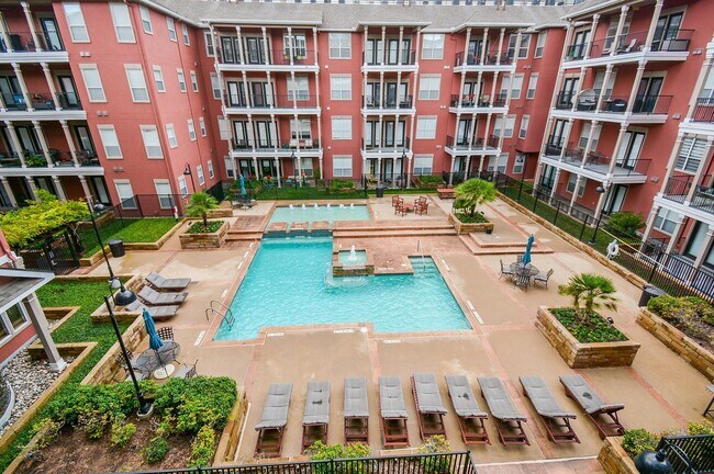 Building Photo - 2400 McCue Rd Unit 357