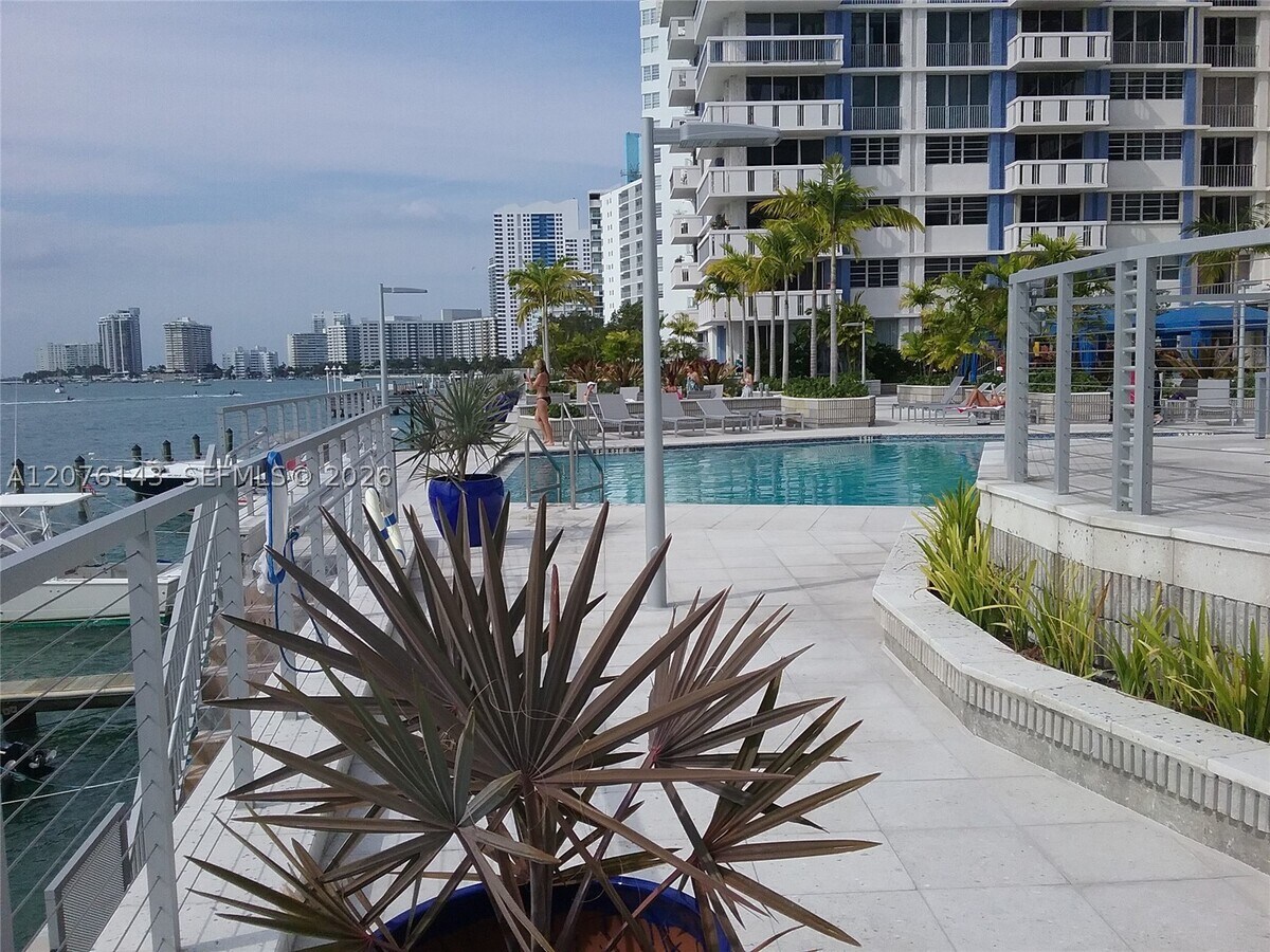 Photo - 800 West Dr Unit 803