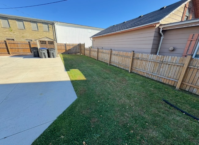 Photo - 2105A N 13th St