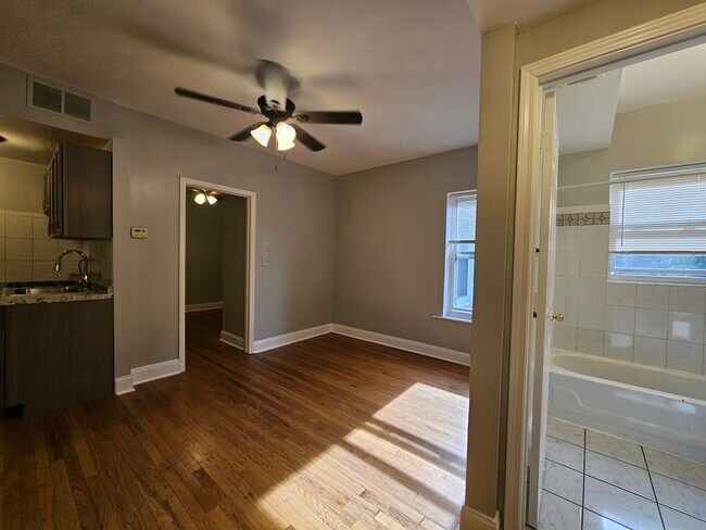 Photo - 4837 N Kimball Ave Unit I2