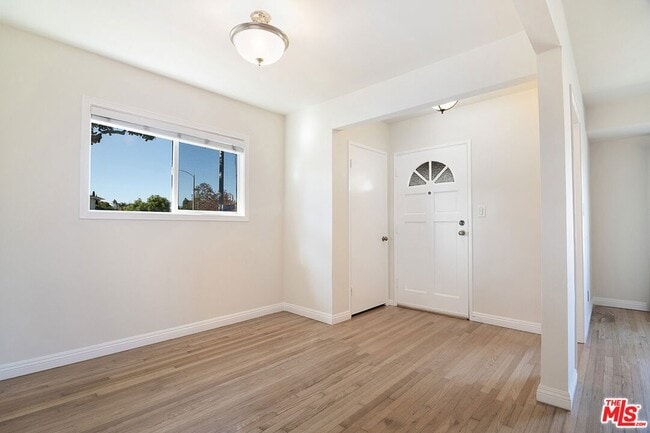 Photo - 6322 W 79th St