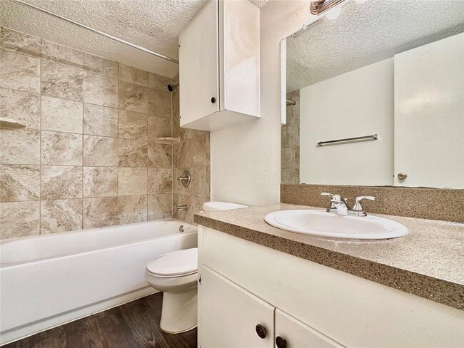 Photo - 2808 Whitis Ave Unidad C205