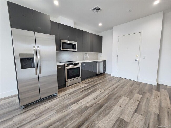 Photo - 15 Washington Ave Unit 412 - 1 BR