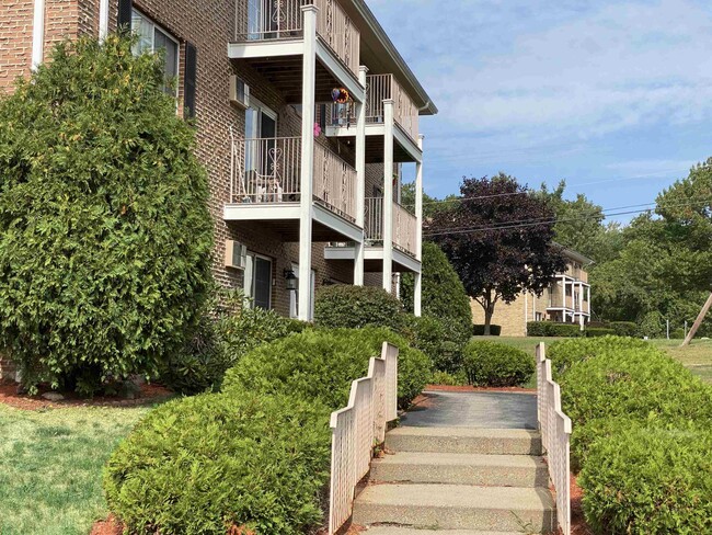 383 Huse Rd Unit 35