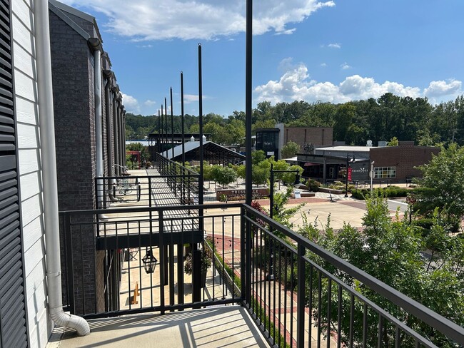 Photo - 165 Morrow Ave