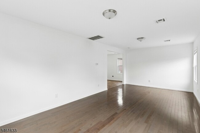 9 May Terrace