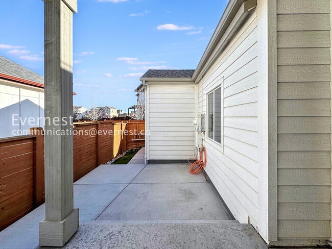 Photo - 5992 N Fulton St