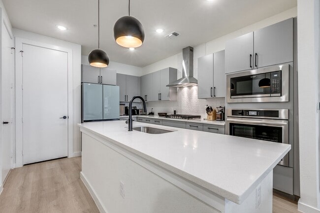 Photo - LUXURY 3-BEDROOM TOWNHOUSE AT GRAYSON HOUSE