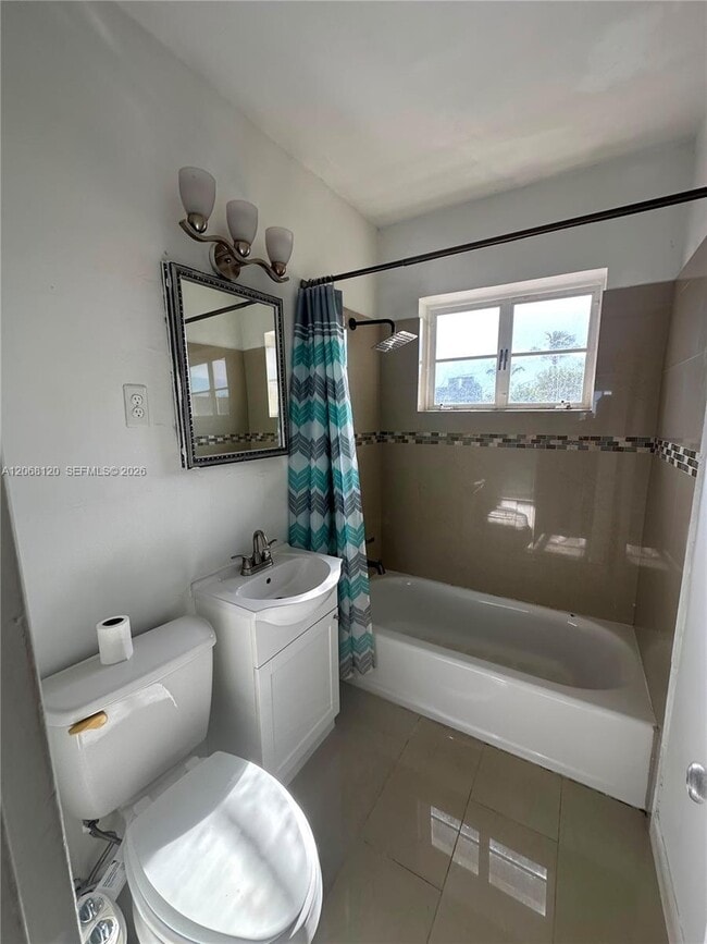 8340 Crespi Blvd Unit 21