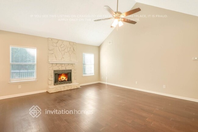 Photo - 195 River Trace Ct