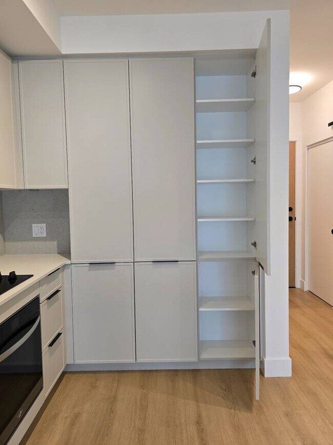 Photo - 3075 Murray St Unit 506