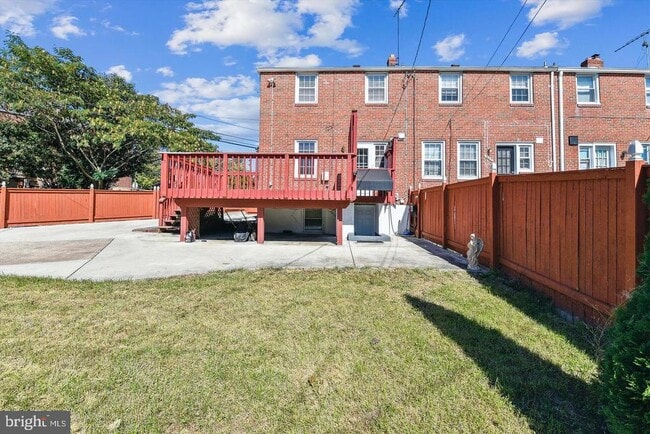 Photo - 1601 Thetford Rd