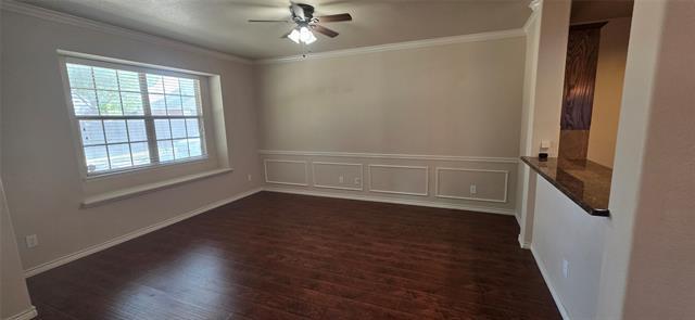 Photo - 5924 Round Up Ln