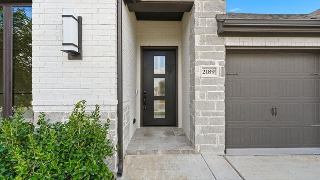 Photo - 2189 Prado Dr