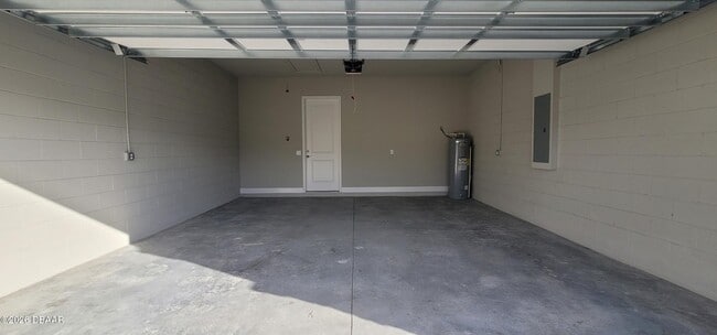 Photo - 111 Longridge Ln