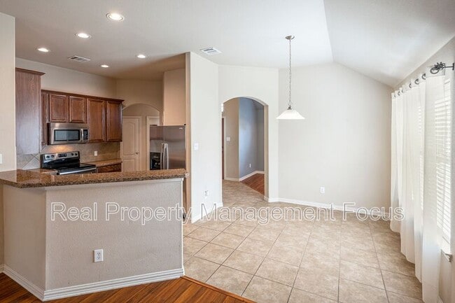 Photo - 436 Northbrook Ave