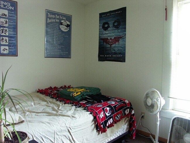 Photo - Broom &amp; Wash, LLC 8NB Unit Apt. #2