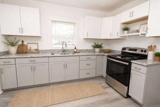 Building Photo - 1203 Rockway Dr
