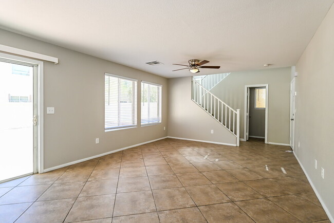 5067 W Vacaville Ave