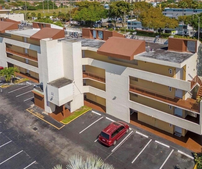 Photo - 8850 Fontainebleau Blvd Unit 206