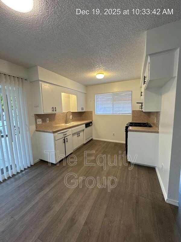 Photo - 2012 S County Center Dr