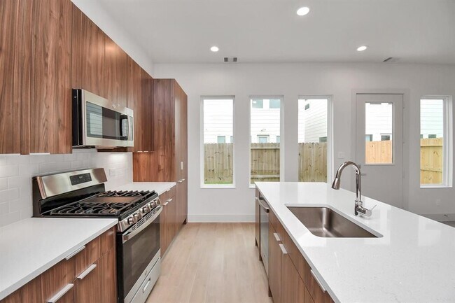 Photo - 4407 Abaco Ln