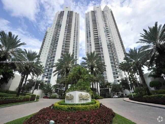 Building Photo - 19111 Collins Ave Unit 803 Rental