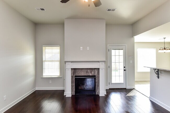 Photo - 3555 Sabra Ln
