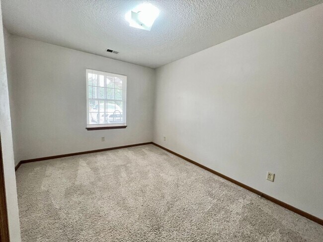 Photo - Pre-Leasing for 26/27 School Year